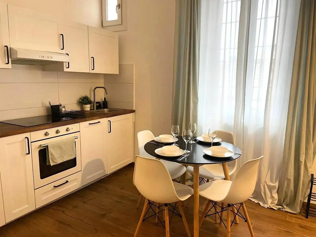 De Conti Apartments Milan