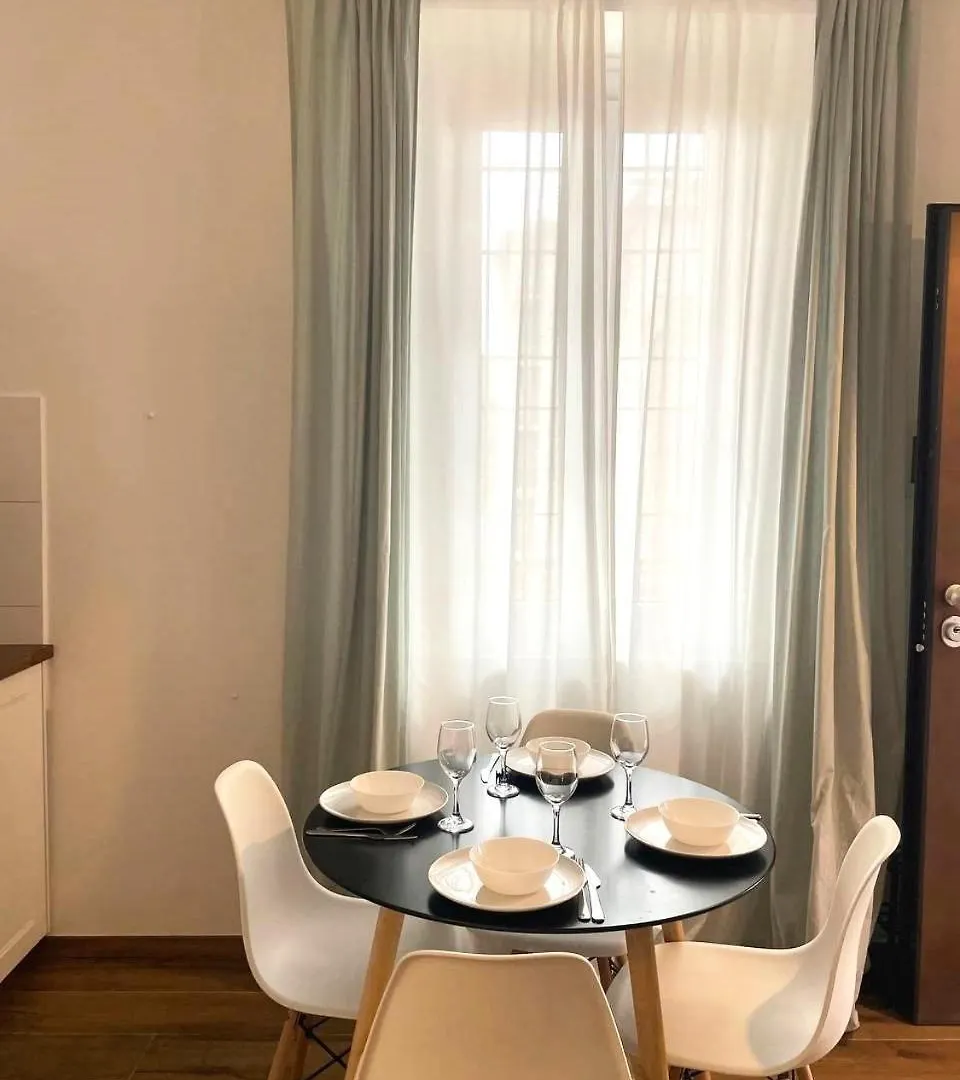 De Conti Apartments Milánó 0*,